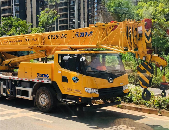 明山区大件设备吊装租赁吊车